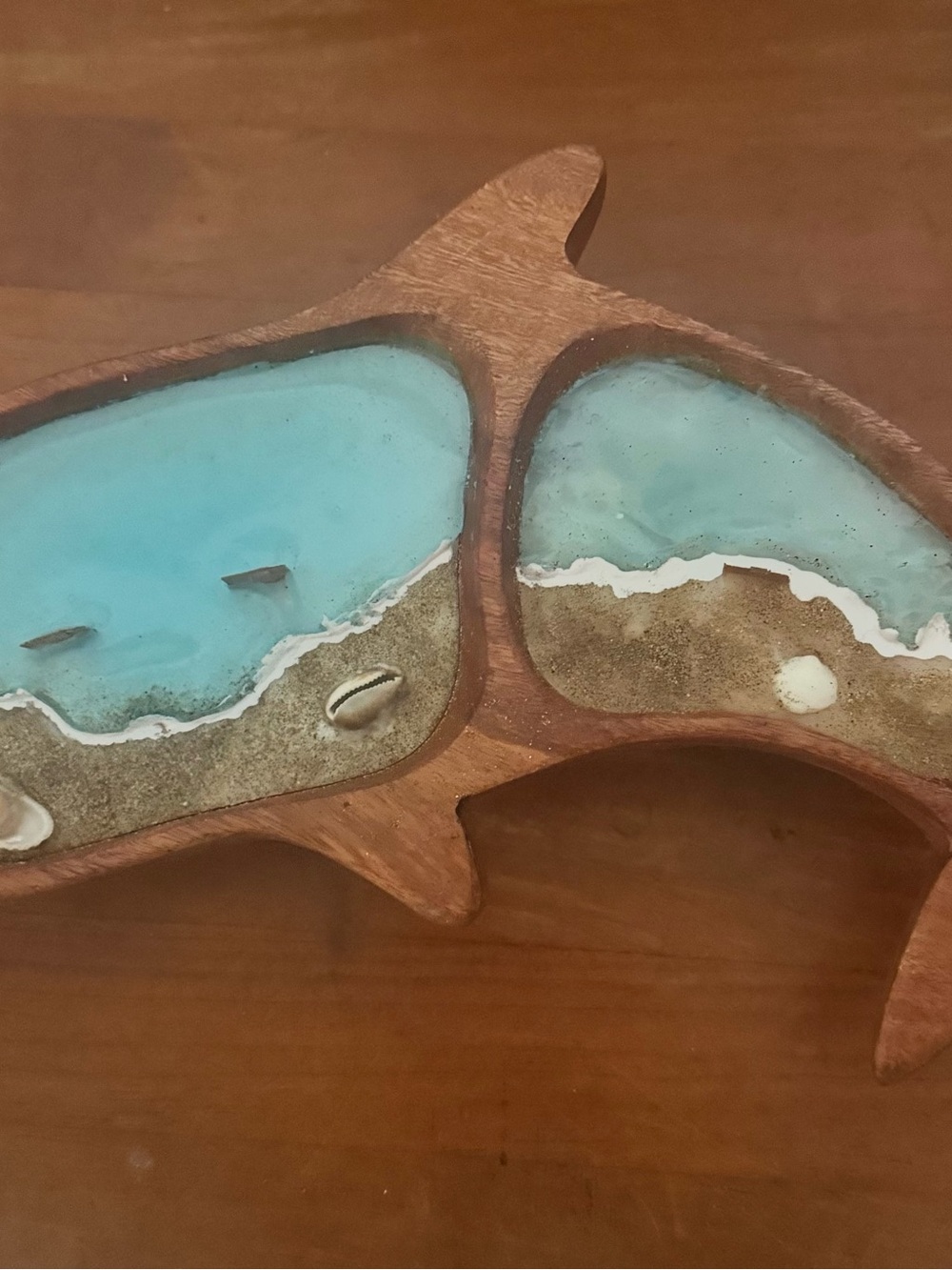 Dolphin Monkey pod wood soy/gel candle